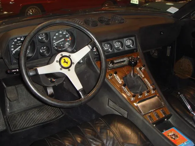 Ferrari 365 GTC/4