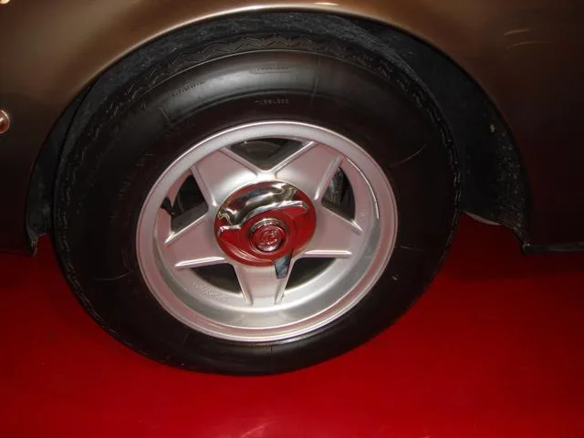 Ferrari 365 GTC/4
