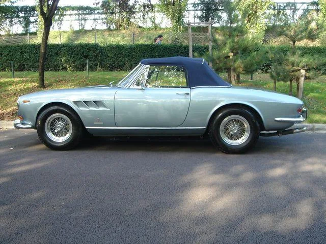 Ferrari 275 GTS 