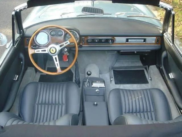 Ferrari 275 GTS 