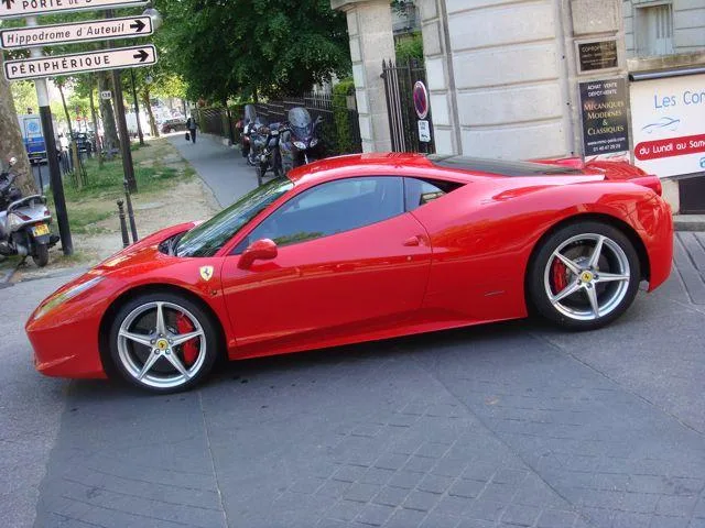 Ferrari 458 ITALIA F1