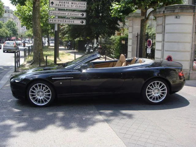 Aston Martin DB9 VOLANTE Touchtronic