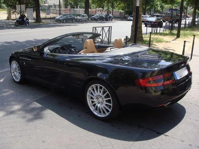 Aston Martin DB9 VOLANTE Touchtronic