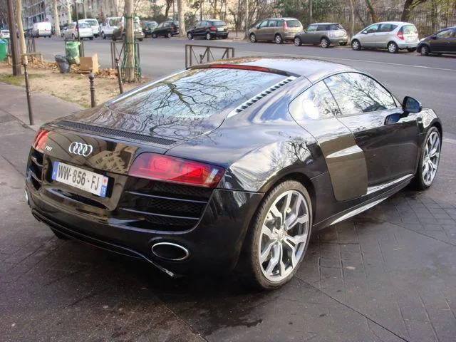 Audi R8 V10 R-TRONIC