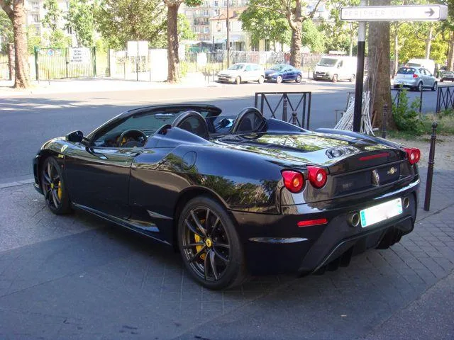 Ferrari 16M SCUDERIA SPIDER