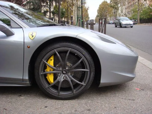Ferrari 458 ITALIA F1