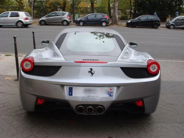 Ferrari 458 ITALIA F1