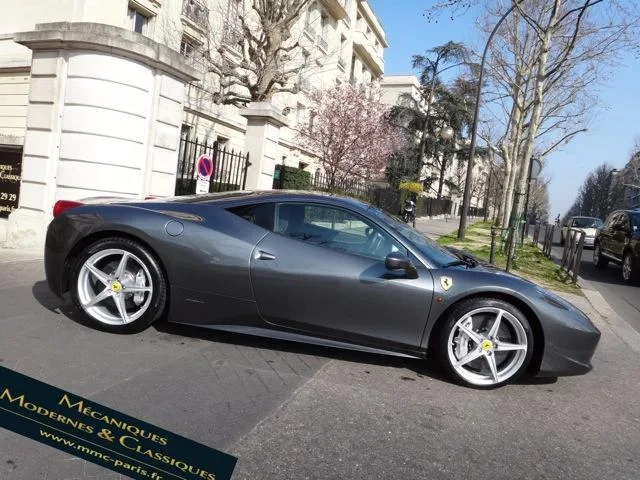 Ferrari 458 ITALIA F1