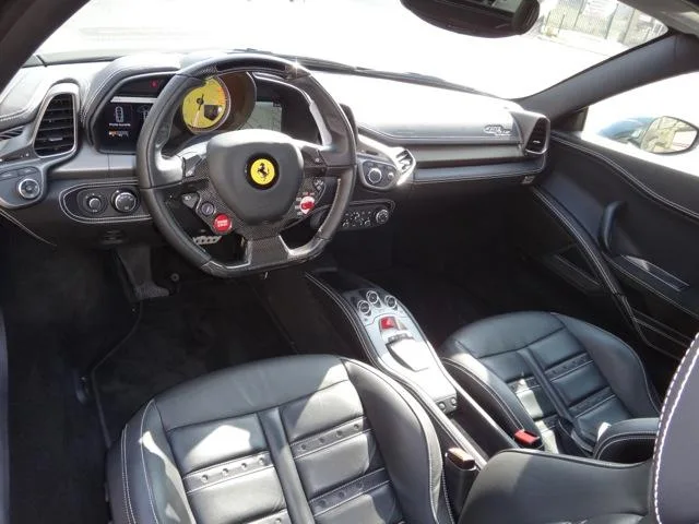 Ferrari 458 ITALIA F1