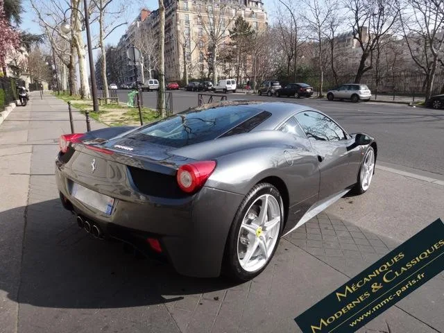 Ferrari 458 ITALIA F1