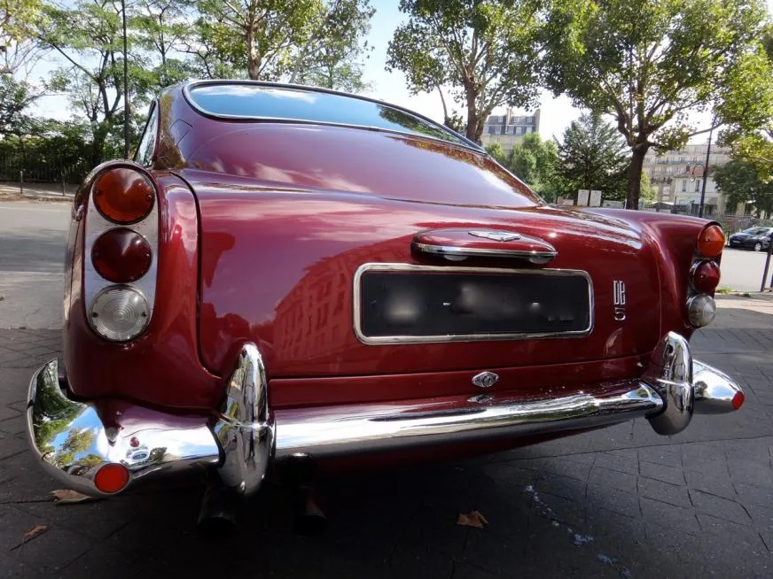 Aston Martin DB5 RHD