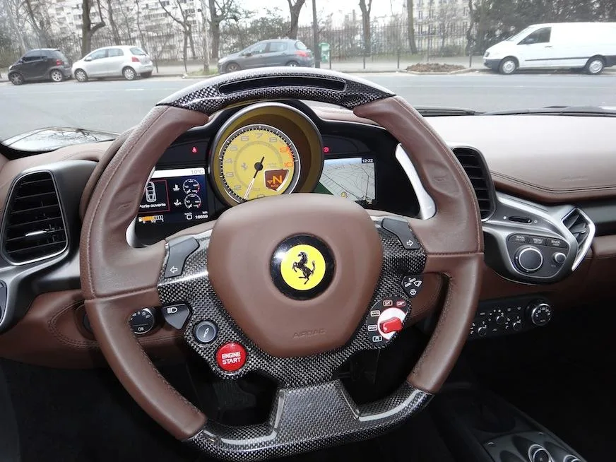 Ferrari 458 ITALIA F1