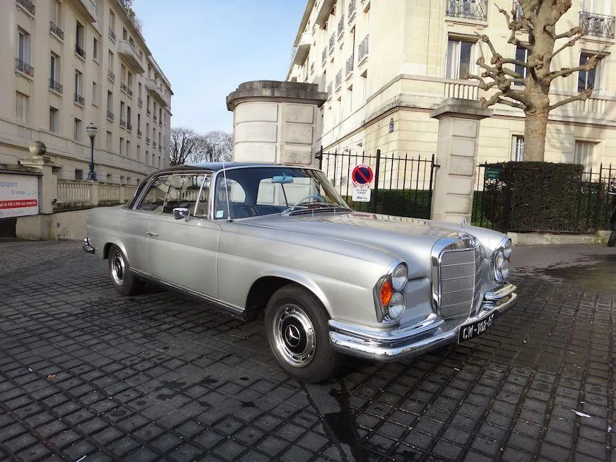 Mercedes 220 SE COUPE