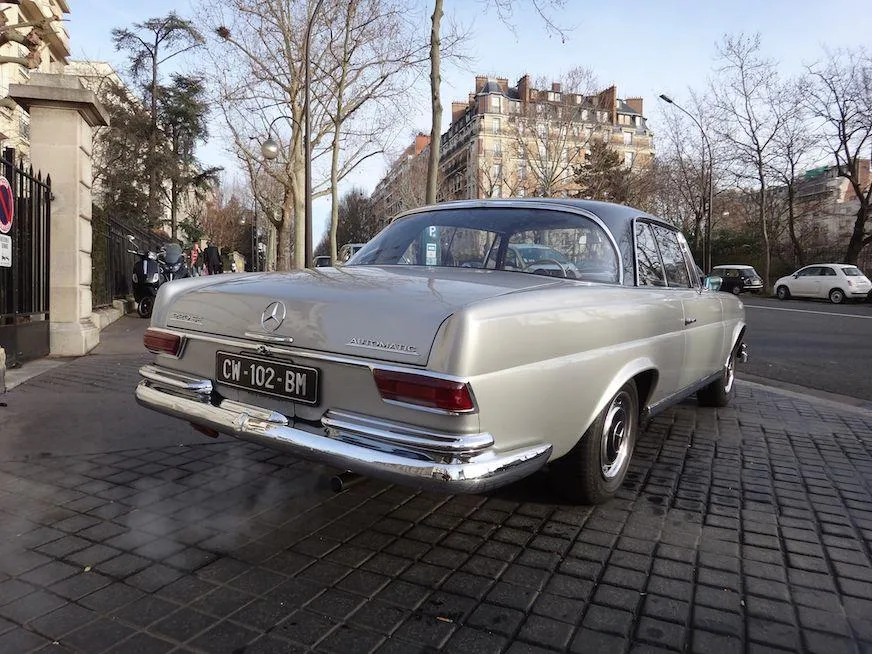 Mercedes 220 SE COUPE