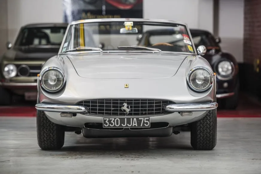 Ferrari 330 GTS 