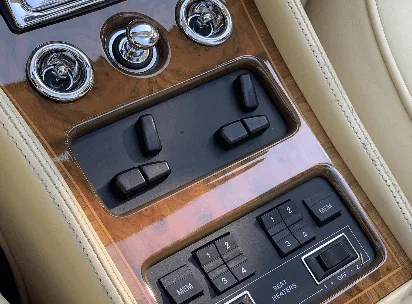 Rolls Royce Corniche IV