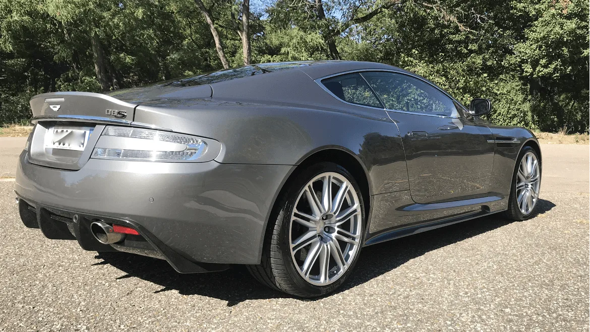 Aston Martin ASTON MARTIN  DBS COUPE