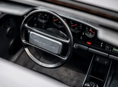 Porsche 911 Carrera