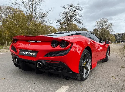 Ferrari FERRARI F8 TRIBUTO