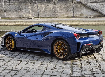 Ferrari 488 PISTA